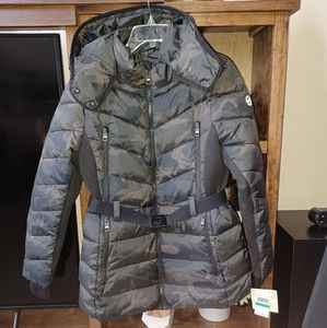 NWT Michael Kors Belted Camo Puffer Coat